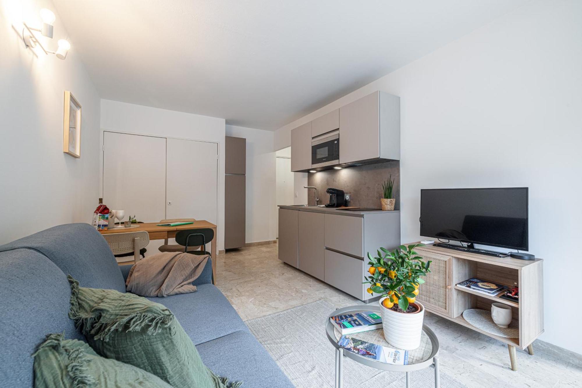 Appartement 2P Renove Avec Terrasse Au Port De Nizza Exterior foto