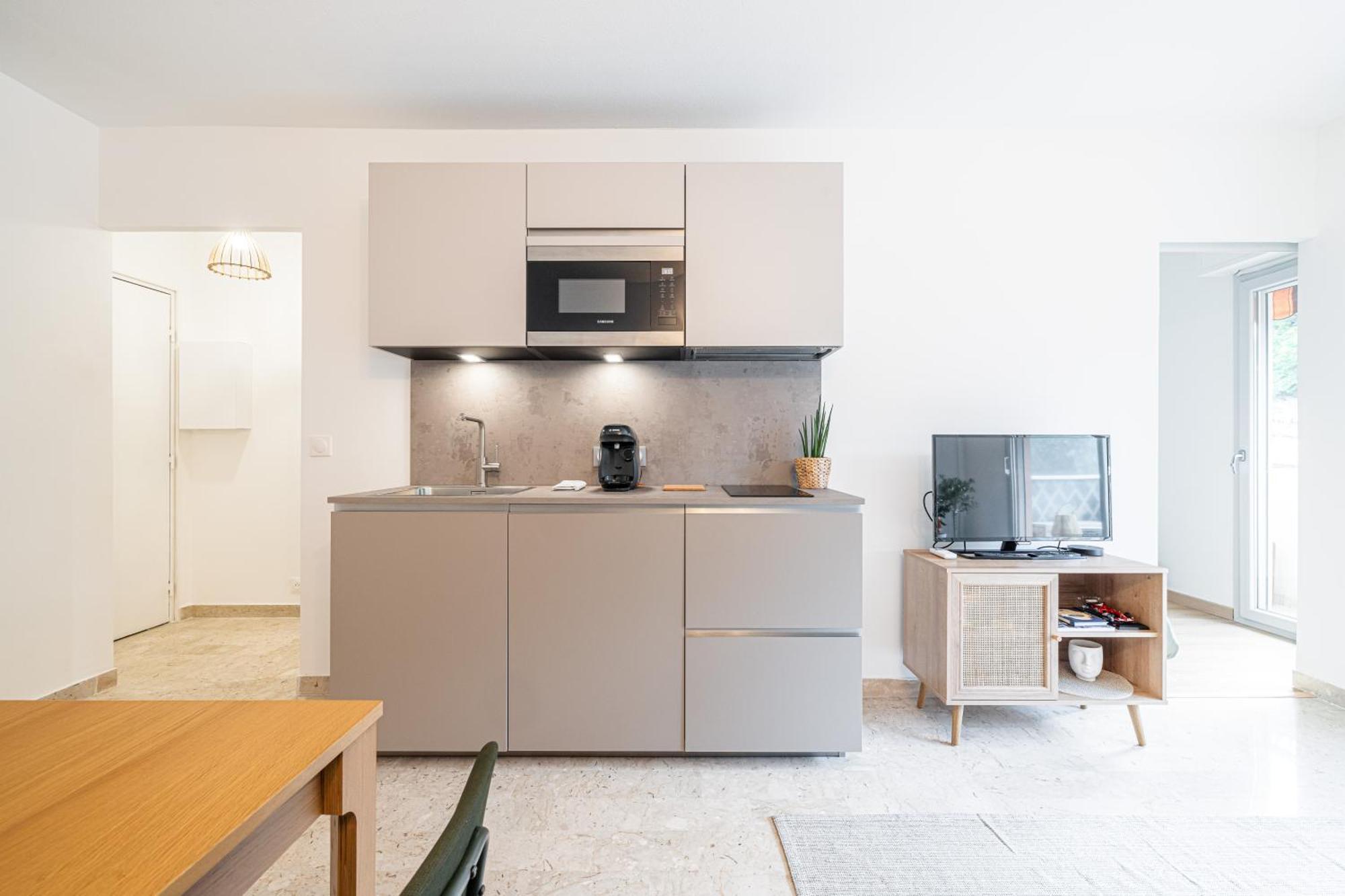 Appartement 2P Renove Avec Terrasse Au Port De Nizza Exterior foto