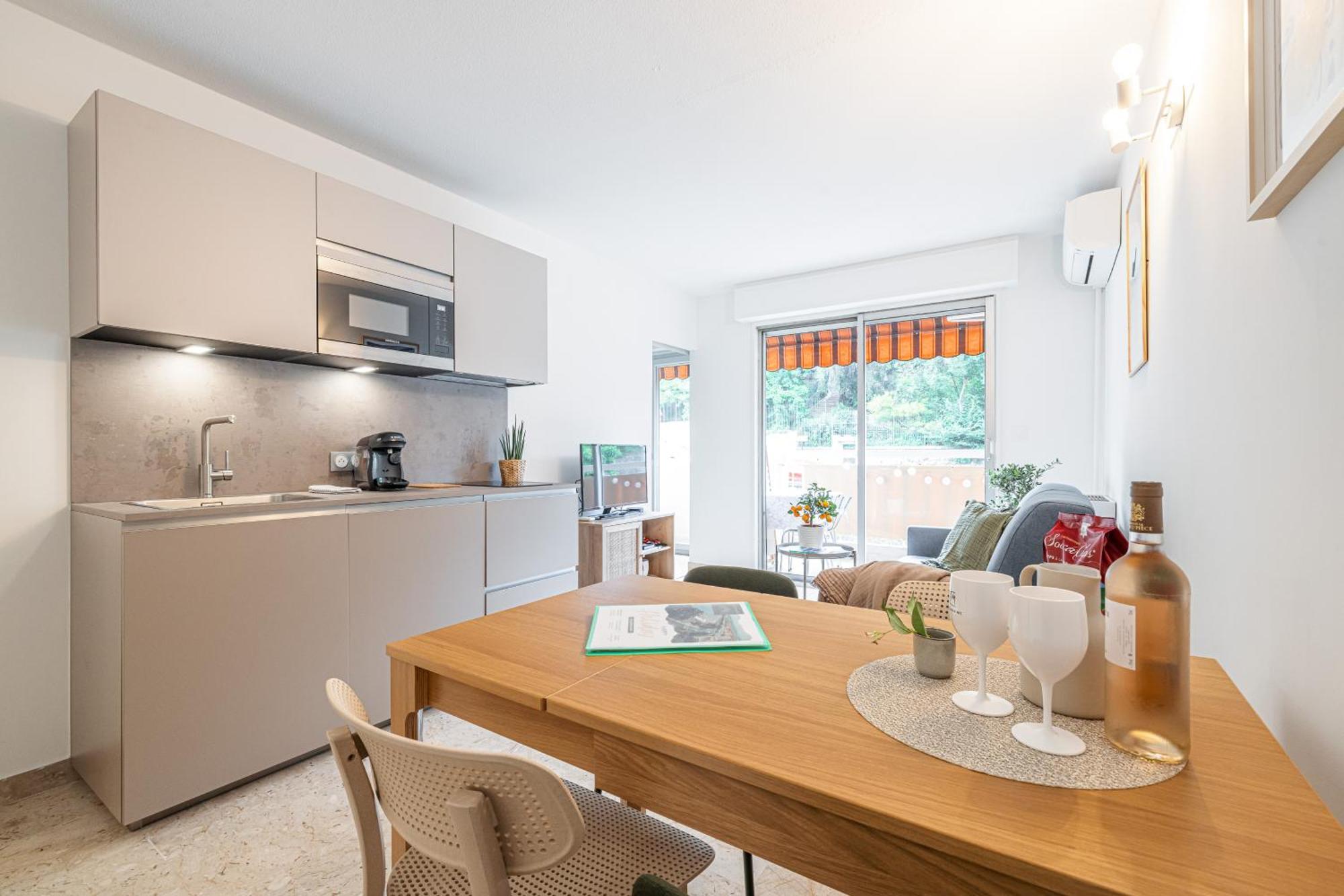 Appartement 2P Renove Avec Terrasse Au Port De Nizza Exterior foto