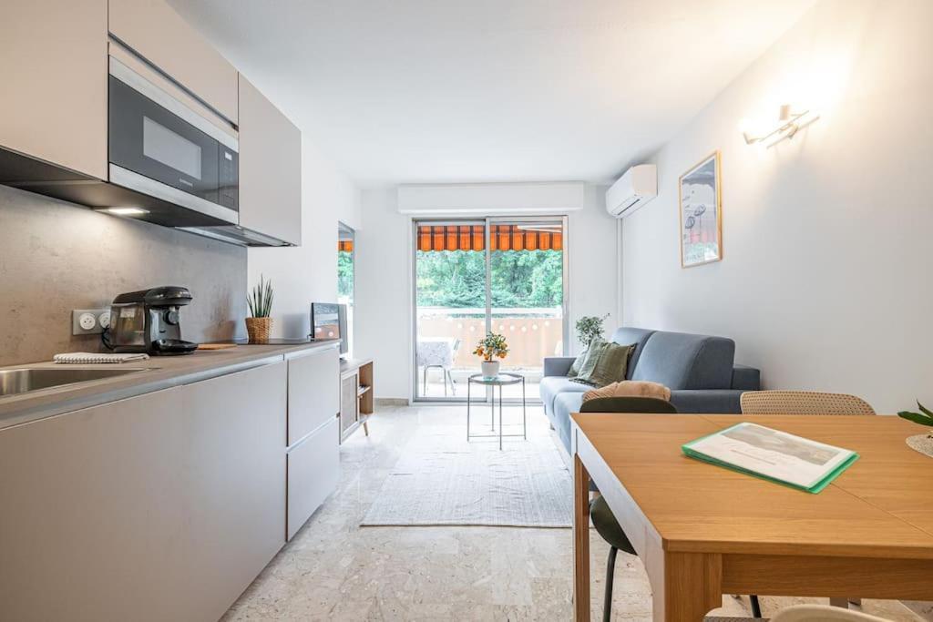 Appartement 2P Renove Avec Terrasse Au Port De Nizza Exterior foto